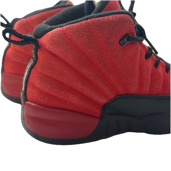 Nike Air Jordan 12 Retro - Kids Size 2.5Y - 'Reverse Flu Game' Sneakers NO BOX - Picture 4 of 16